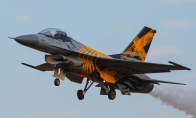 12 CH Pilot-RC Scheme06 1/5 F-16 3.06M (120.5") Composite RC Turbine Jet