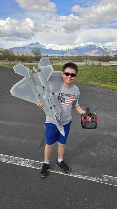 4 CH XFly-Model F-22 Raptor Twin 40mm RC EDF Jet - Radio